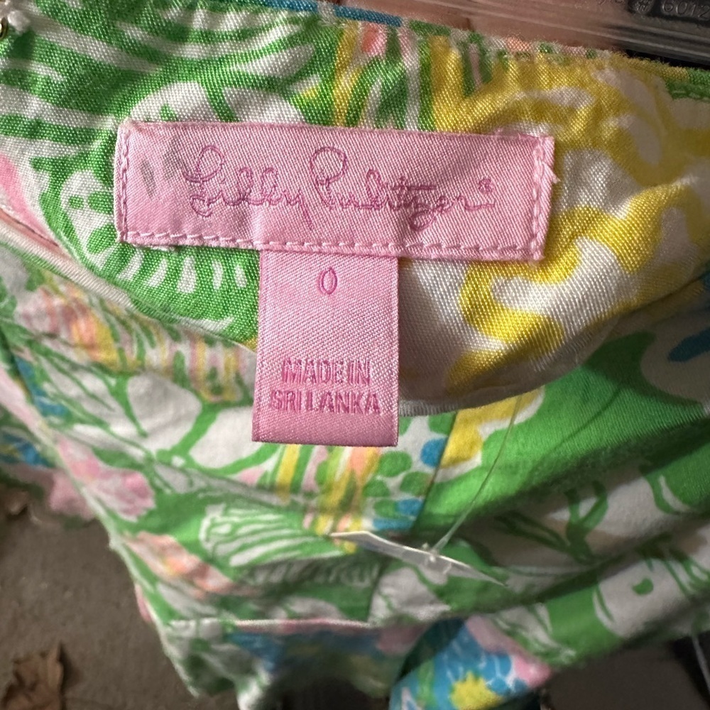 Lily Pulitzer shorts - Picture 6 of 6